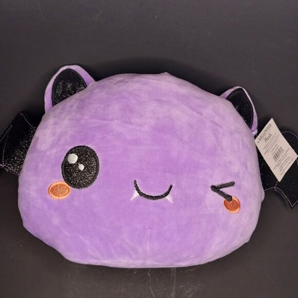 Bat Plushie - Picture 3 of 4